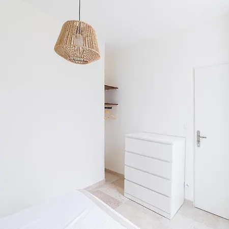 Le Grand Nimois, Clim, Spacieux 8 Pers Apartment Nimes