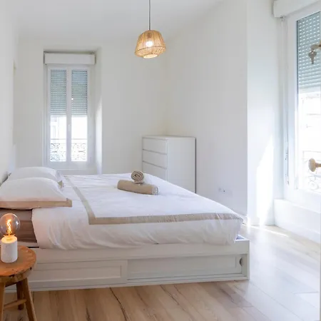 Le Grand Nimois, Clim, Spacieux 8 Pers Apartment Nimes
